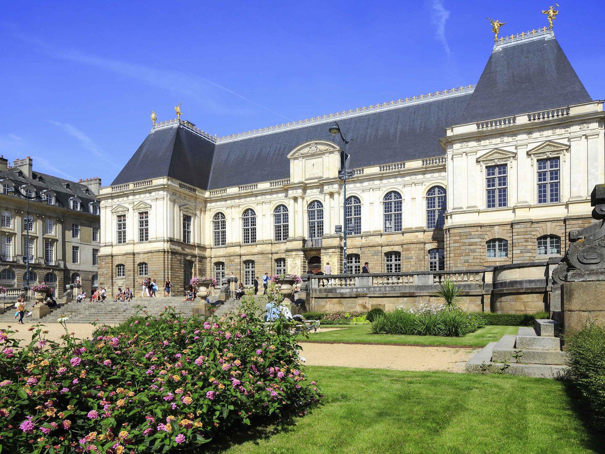 Hotel Ibis Rennes Centre Gare Sud Bagian luar foto