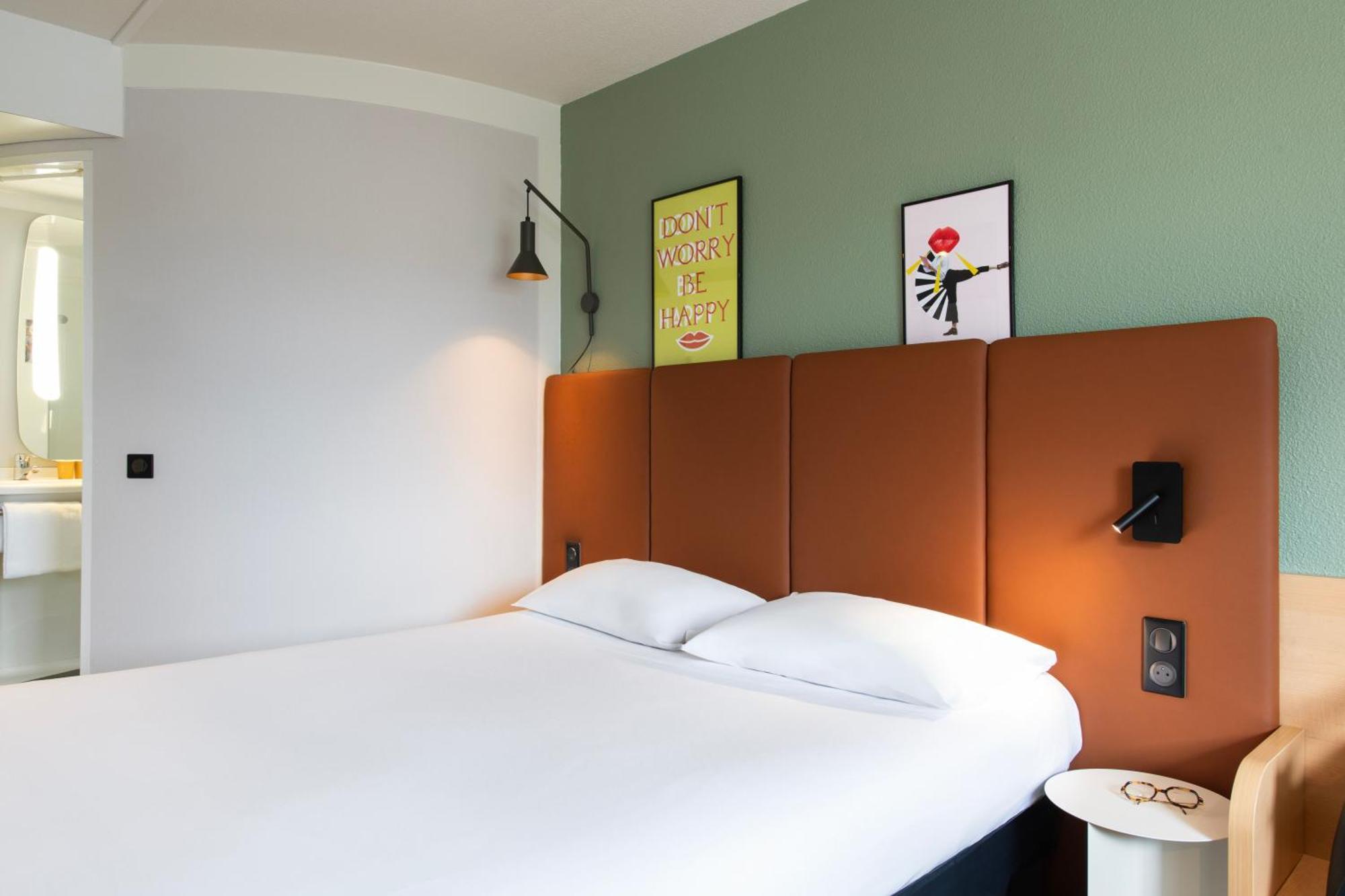 Hotel Ibis Rennes Centre Gare Sud Bagian luar foto