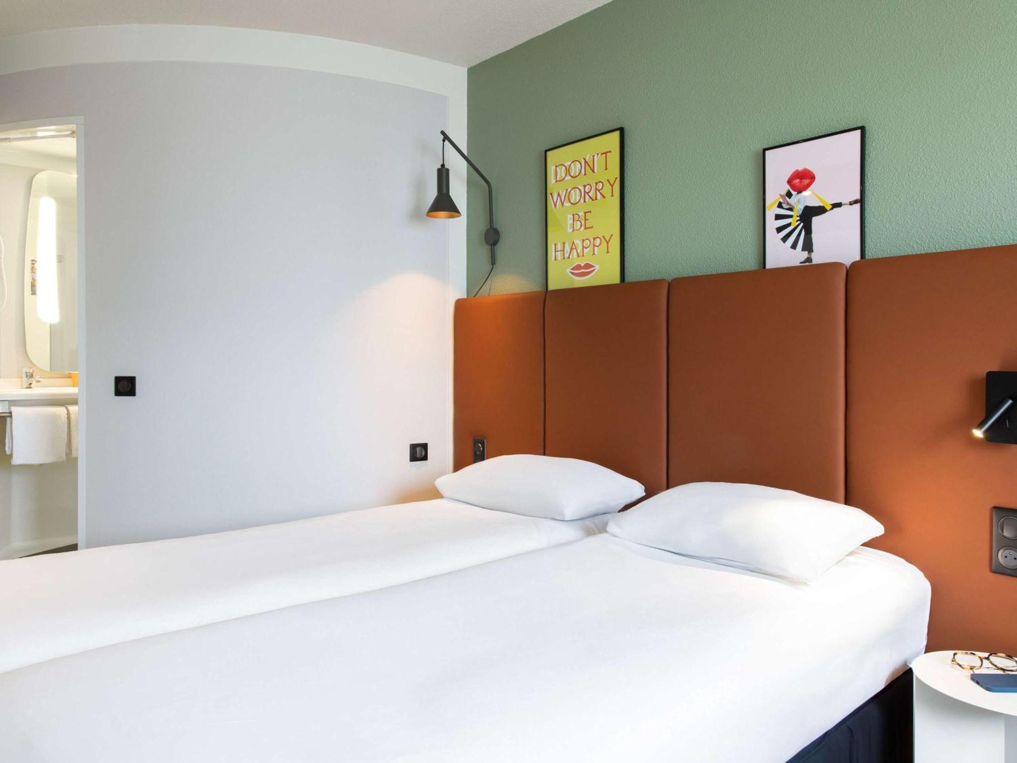 Hotel Ibis Rennes Centre Gare Sud Bagian luar foto