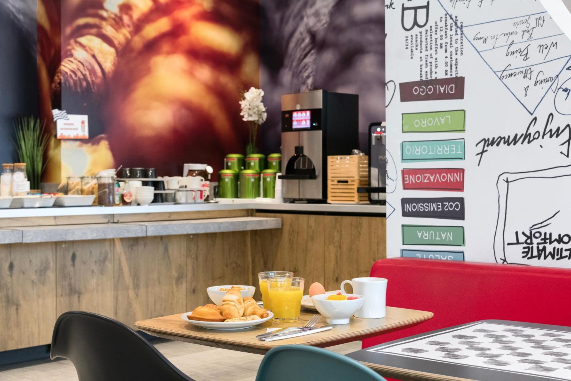 Hotel Ibis Rennes Centre Gare Sud Bagian luar foto
